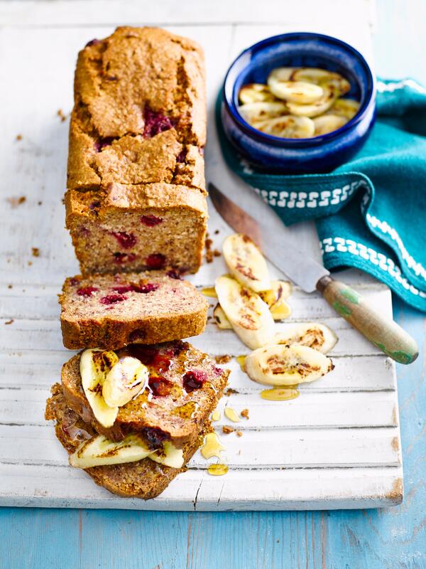 Himbeer-Bananen-Brot aus der Kastenform