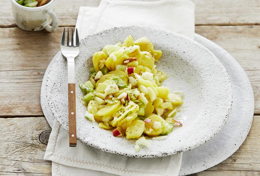 Kartoffelsalat mit Apfel und Sellerie für den Thermomix®